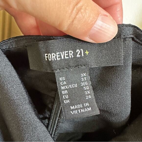 Forever‎ 21 women’s peasant blouse 3x black - Picture 3 of 7